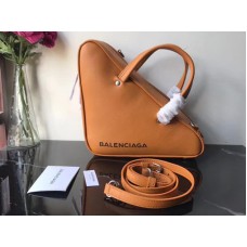 Balenciaga Triangle Duffle S Hnědá 18062557