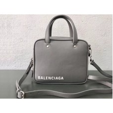 Balenciaga Trojúhelníková Čtvercová Taška XS Šedá 513995c8k021001