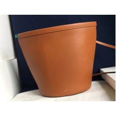 Celine Claps kožená kabelka z telecí kůže v velbloudí barvě