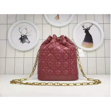 Kabelka Dior Miss Dior z jehněčí kůže, vínová