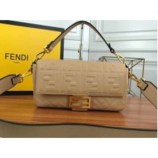 Fendi Baguette z jehněčí kůže béžová