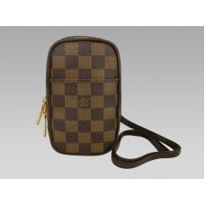 Pouzdro Louis Vuitton Damier Okapi Gm