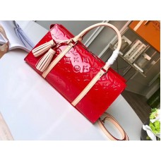 Kabelka Louis Vuitton Monogram Vernis Neo Triangle Red m96052-1