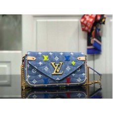 Kabelka Louis Vuitton Monogram Denim New Wave Chain Pochette Blue m67531